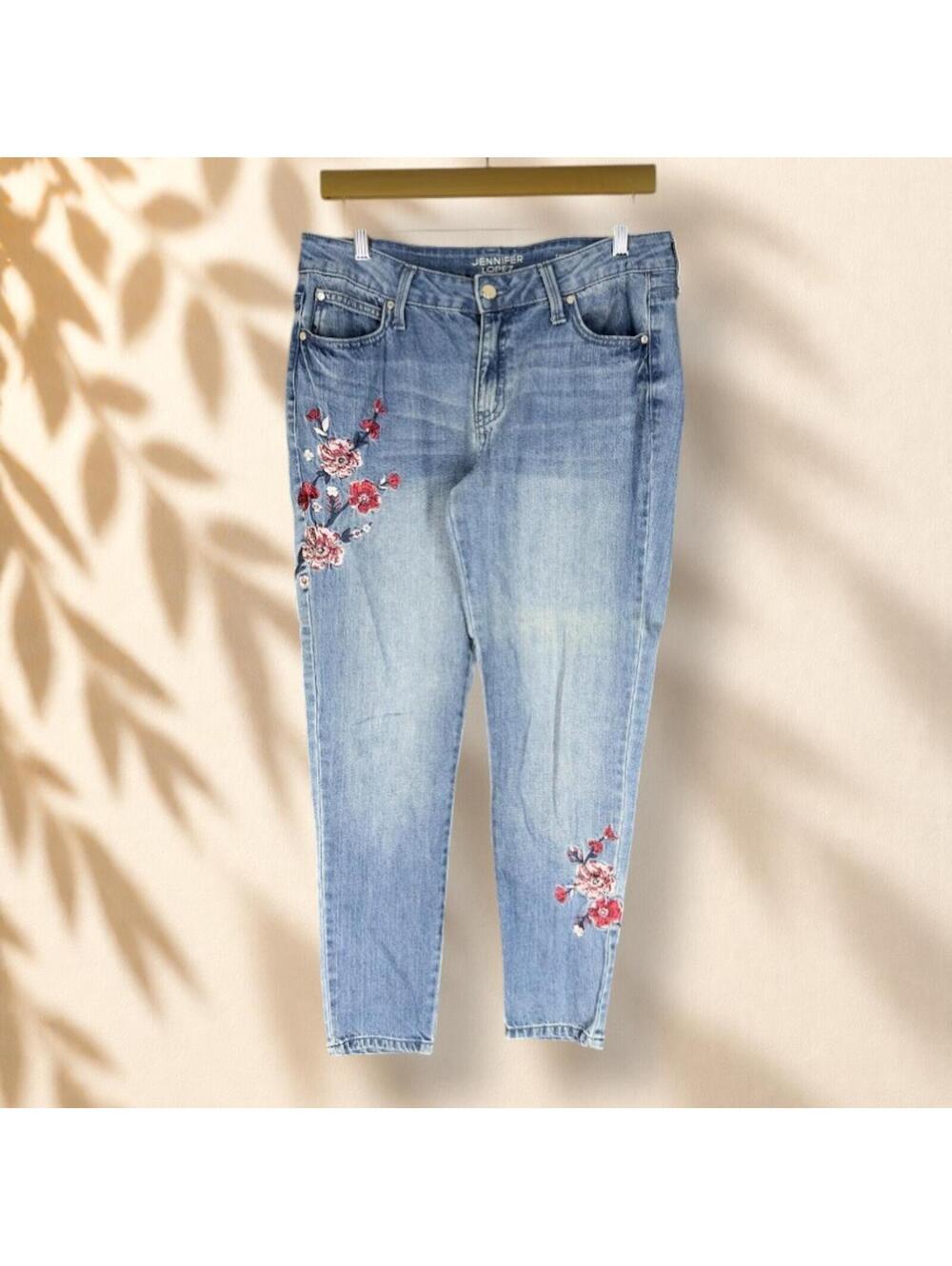 Jennifer Lopez Jeans Women M Medium Blue Denim Light Wash Floral Embroidered